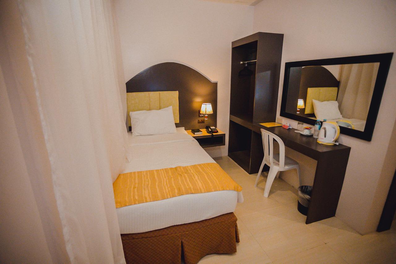 Butuan Grand Palace Hotel Butuan City Екстериор снимка